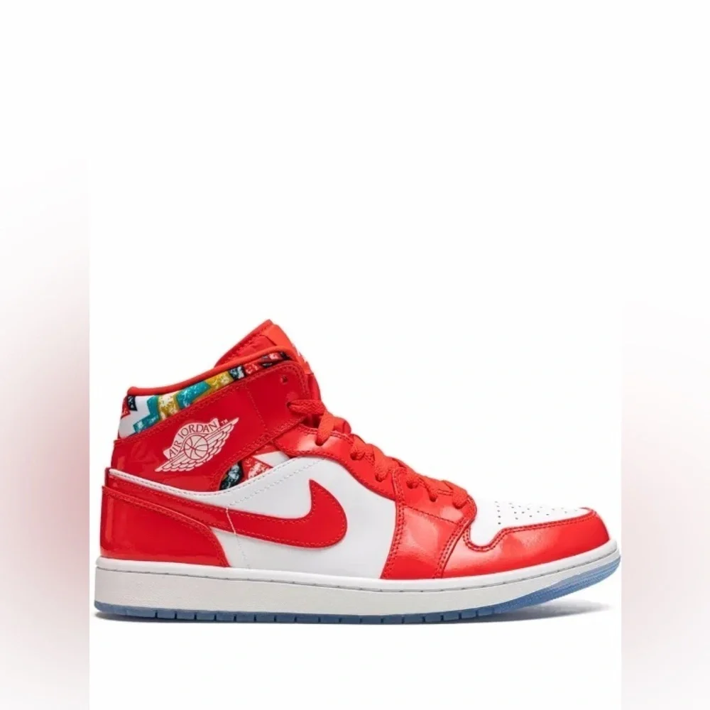 Air Jordan 1 Mid SE 